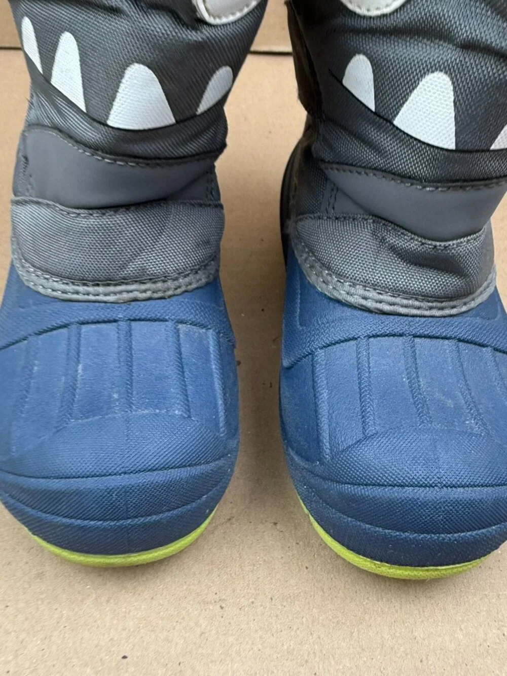 Cat & Jack Kids Boys Monster Winter Boots Size 11 Blue Faux Fur Lined